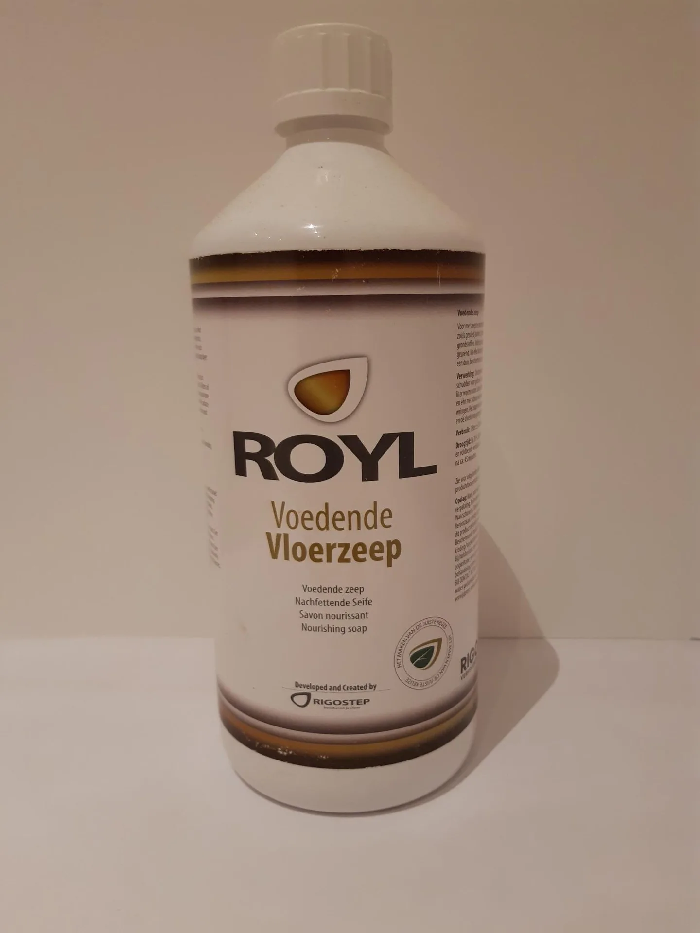 voedende zeep voor geolied parket